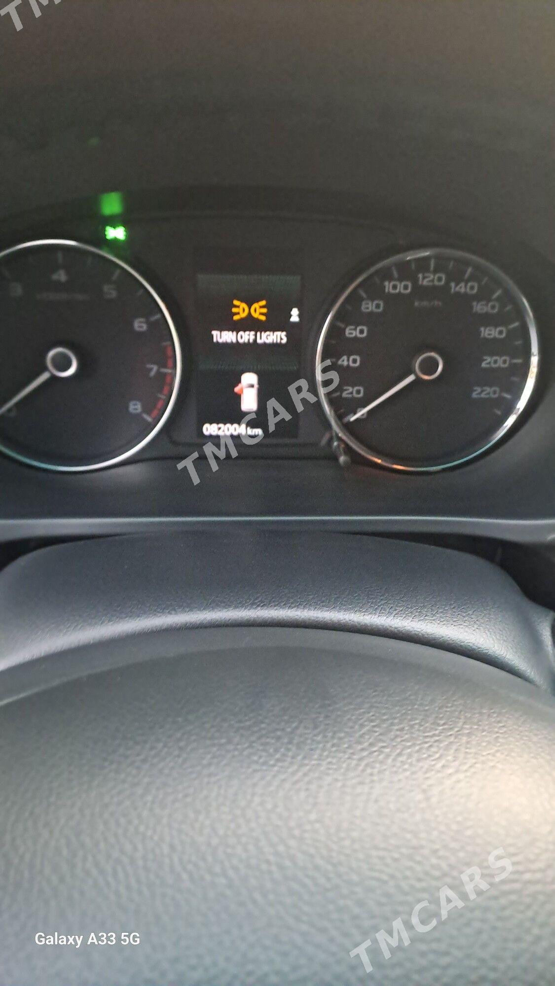 Mitsubishi Montero Sport 2019 - 375 000 TMT - Bedew - img 4