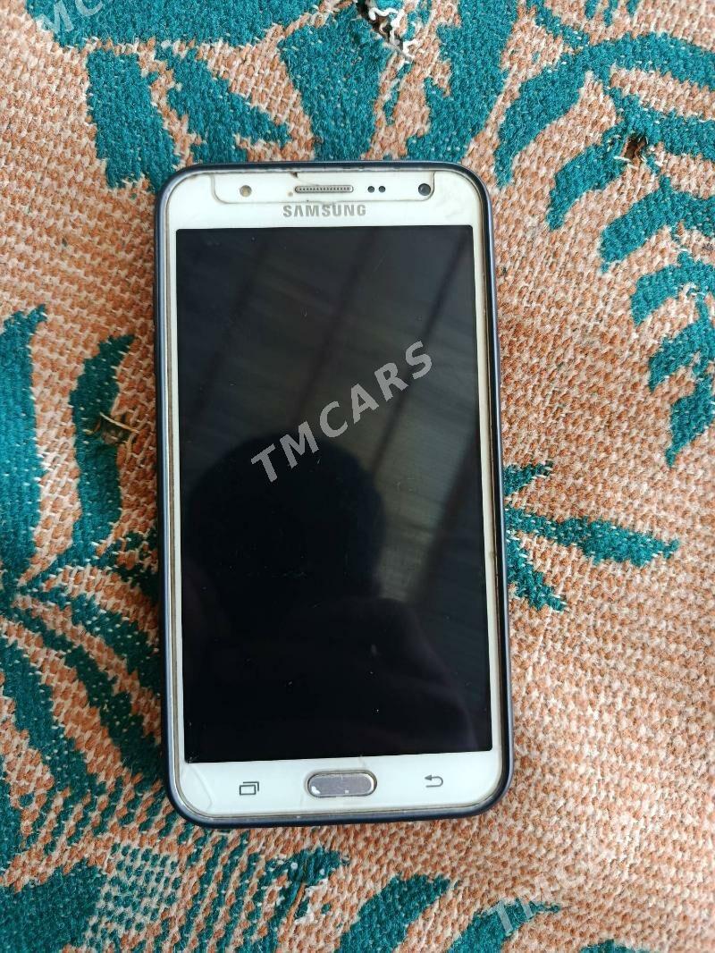 Galaxy J7 - Mary - img 4