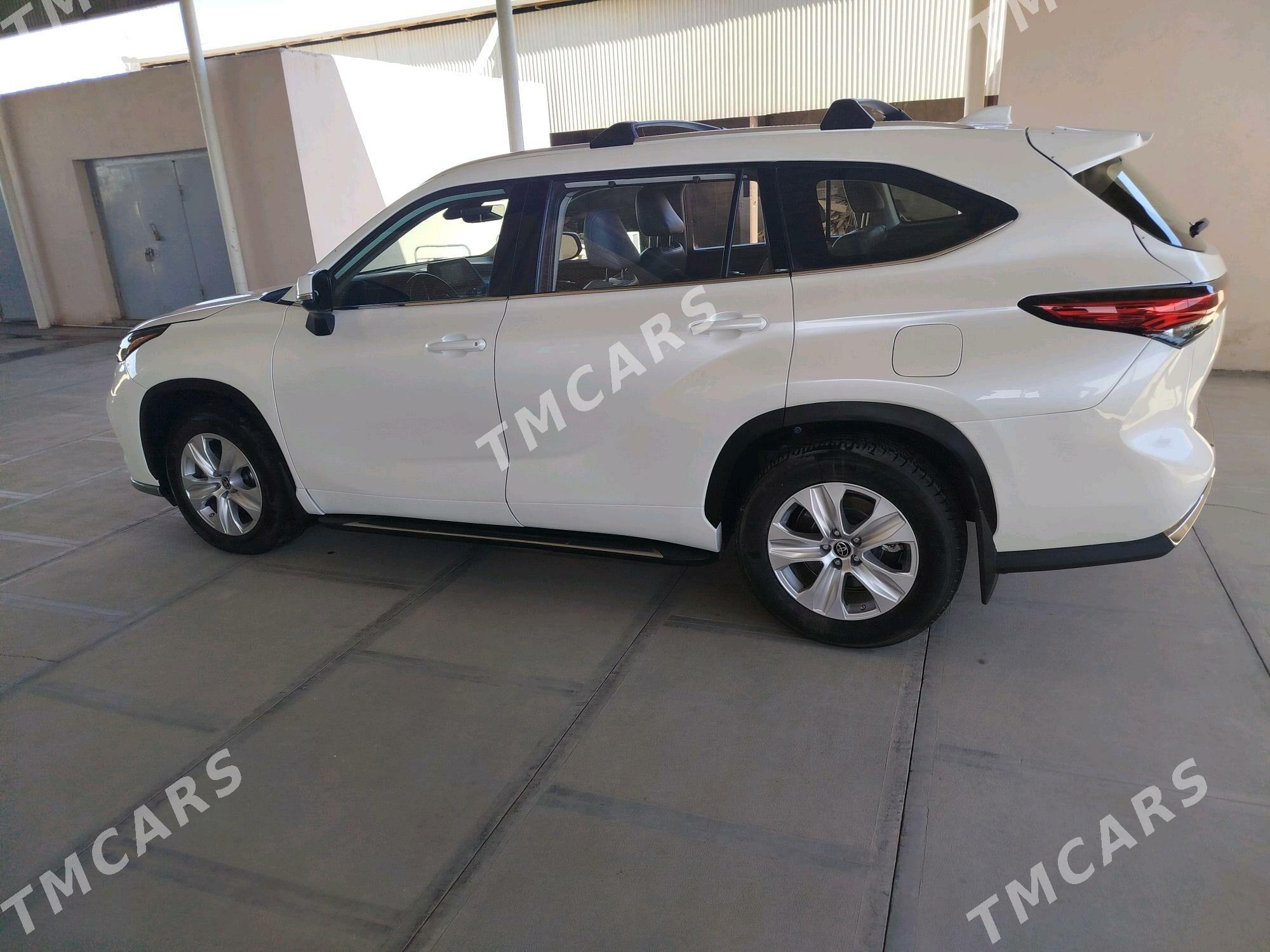 Toyota Highlander 2021 - 480 000 TMT - Мары - img 4