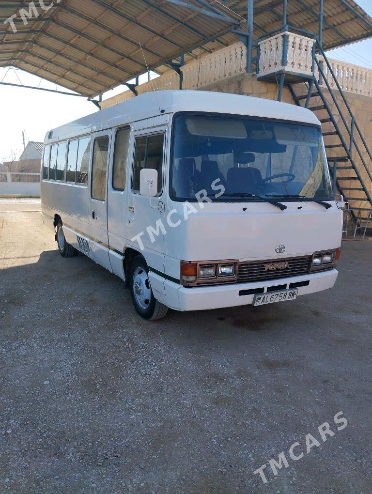 Toyota Coaster 1991 - 140 000 TMT - Гумдаг - img 2