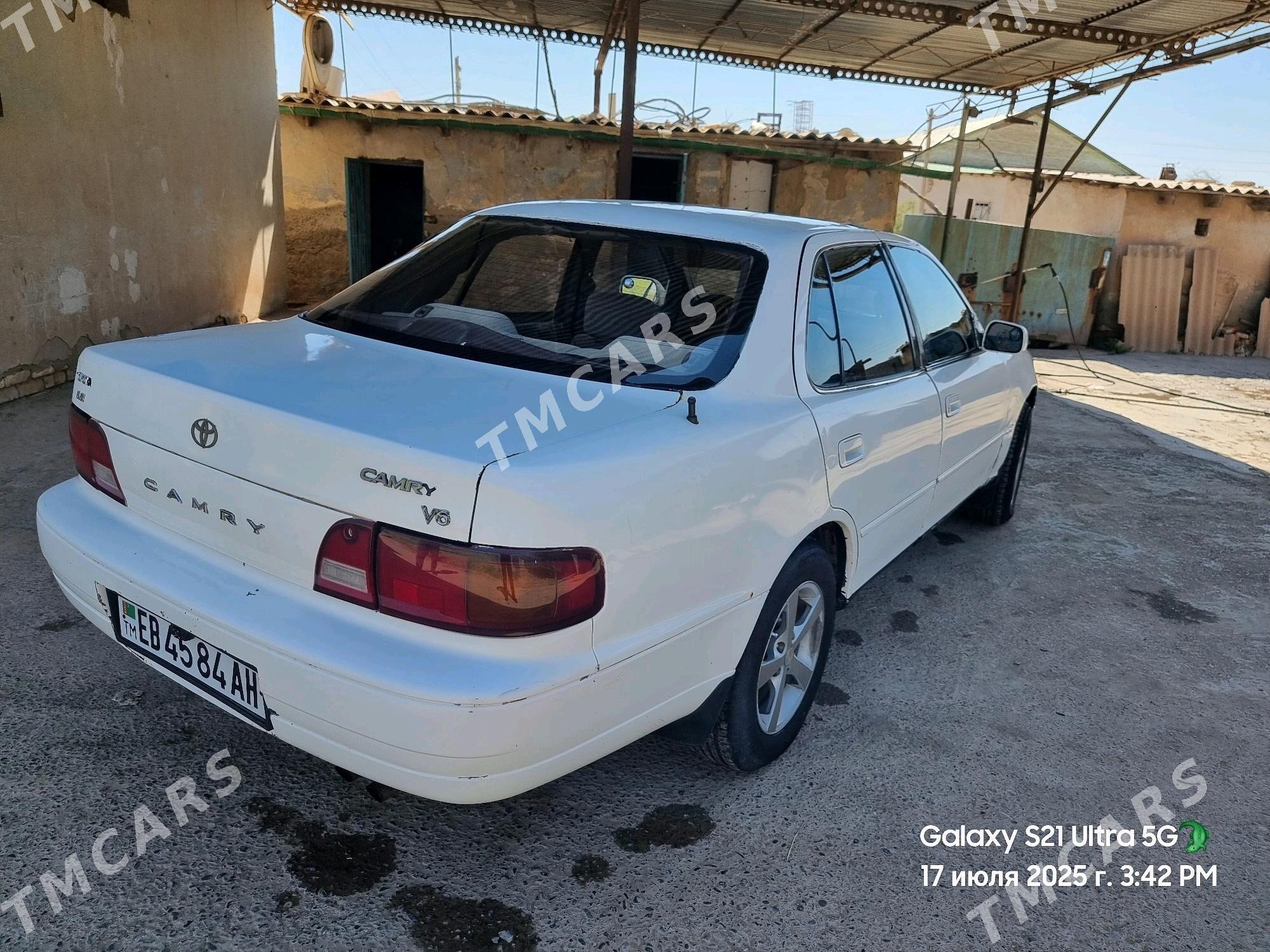 Toyota Camry 1995 - 76 000 TMT - Бабадайхан - img 4