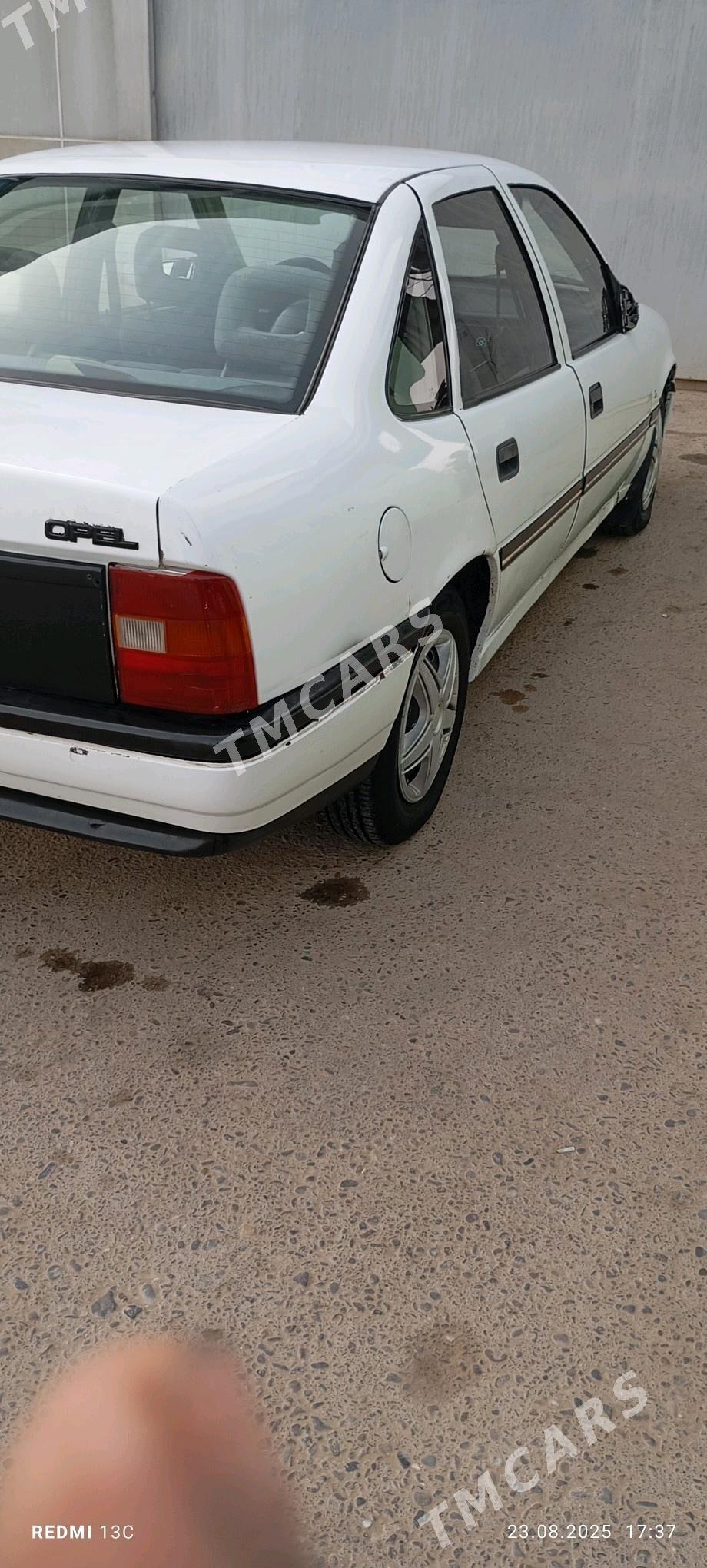 Opel Vectra 1992 - 28 000 TMT - Сакарчага - img 3