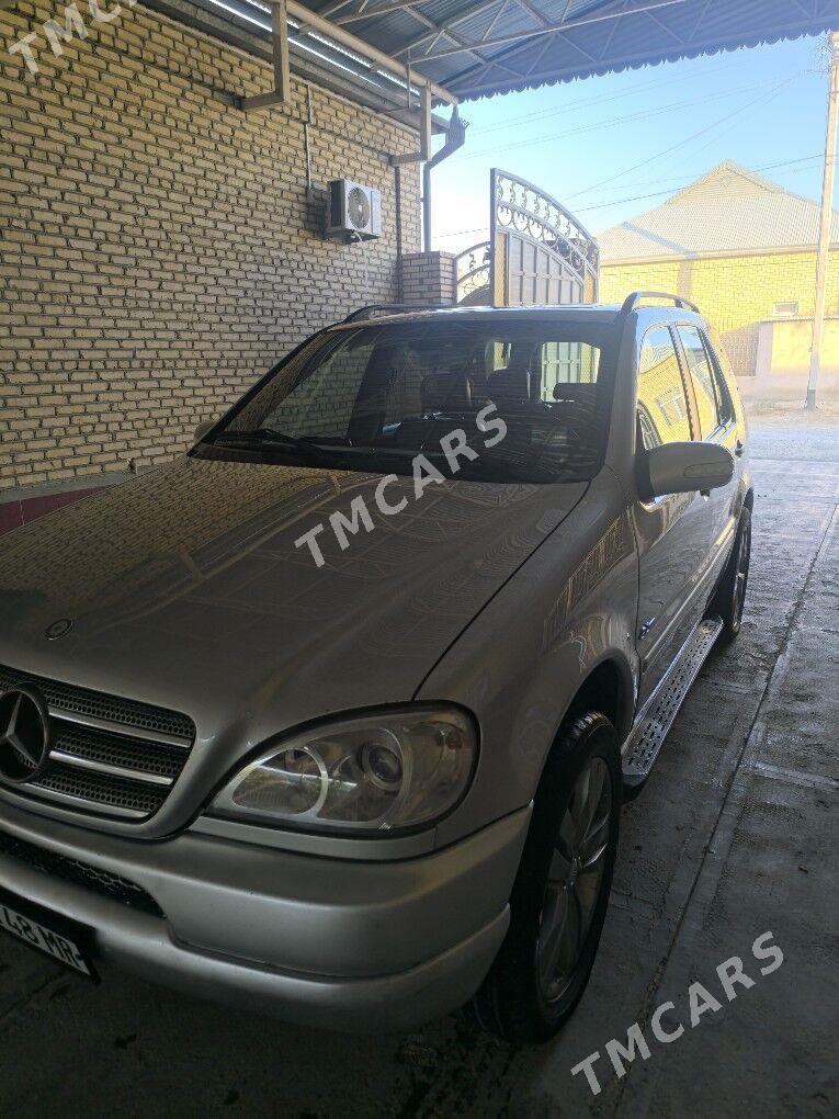 Mercedes-Benz ML350 2001 - 118 000 TMT - Мары - img 4