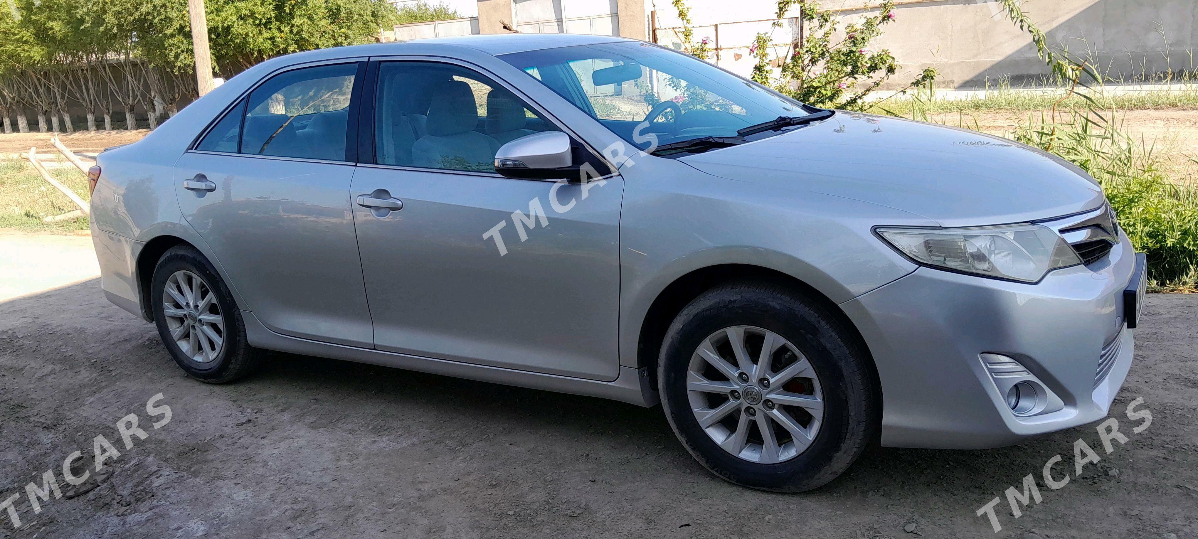 Toyota Camry 2013 - 205 000 TMT - Köneürgenç - img 6