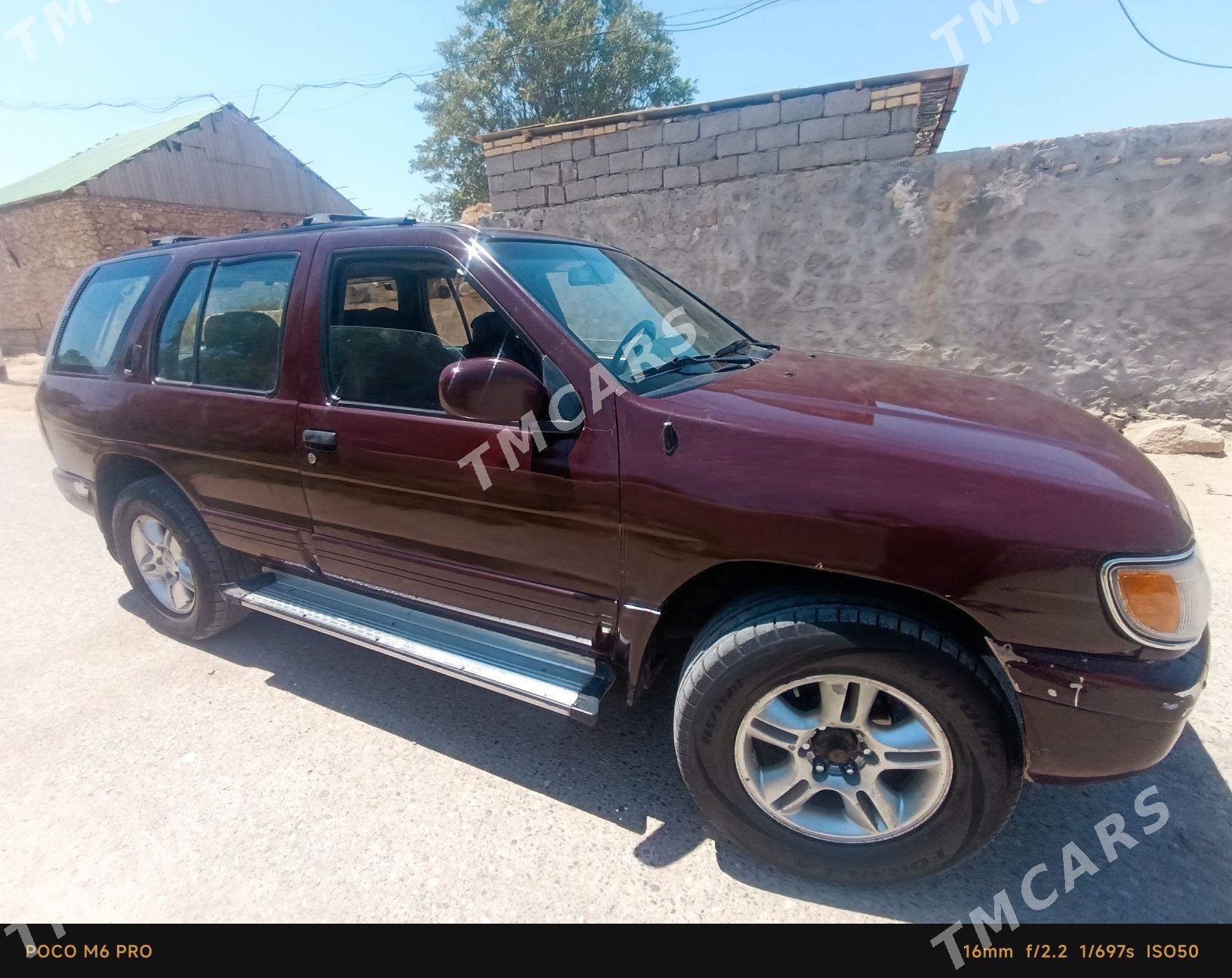 Nissan Pathfinder 1998 - 70 000 TMT - Достлук - img 5
