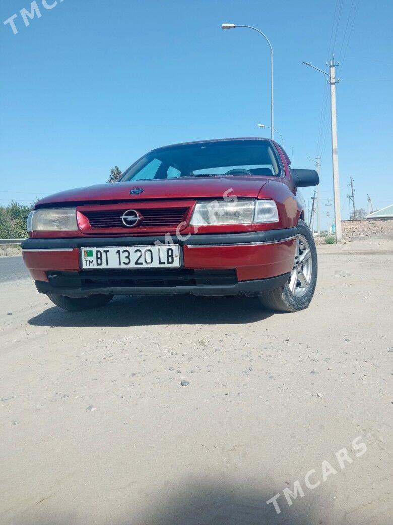 Opel Vectra 1993 - 33 000 TMT - Фарап - img 2