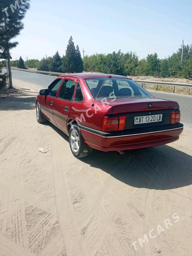 Opel Vectra 1993 - 33 000 TMT - Фарап - img 8
