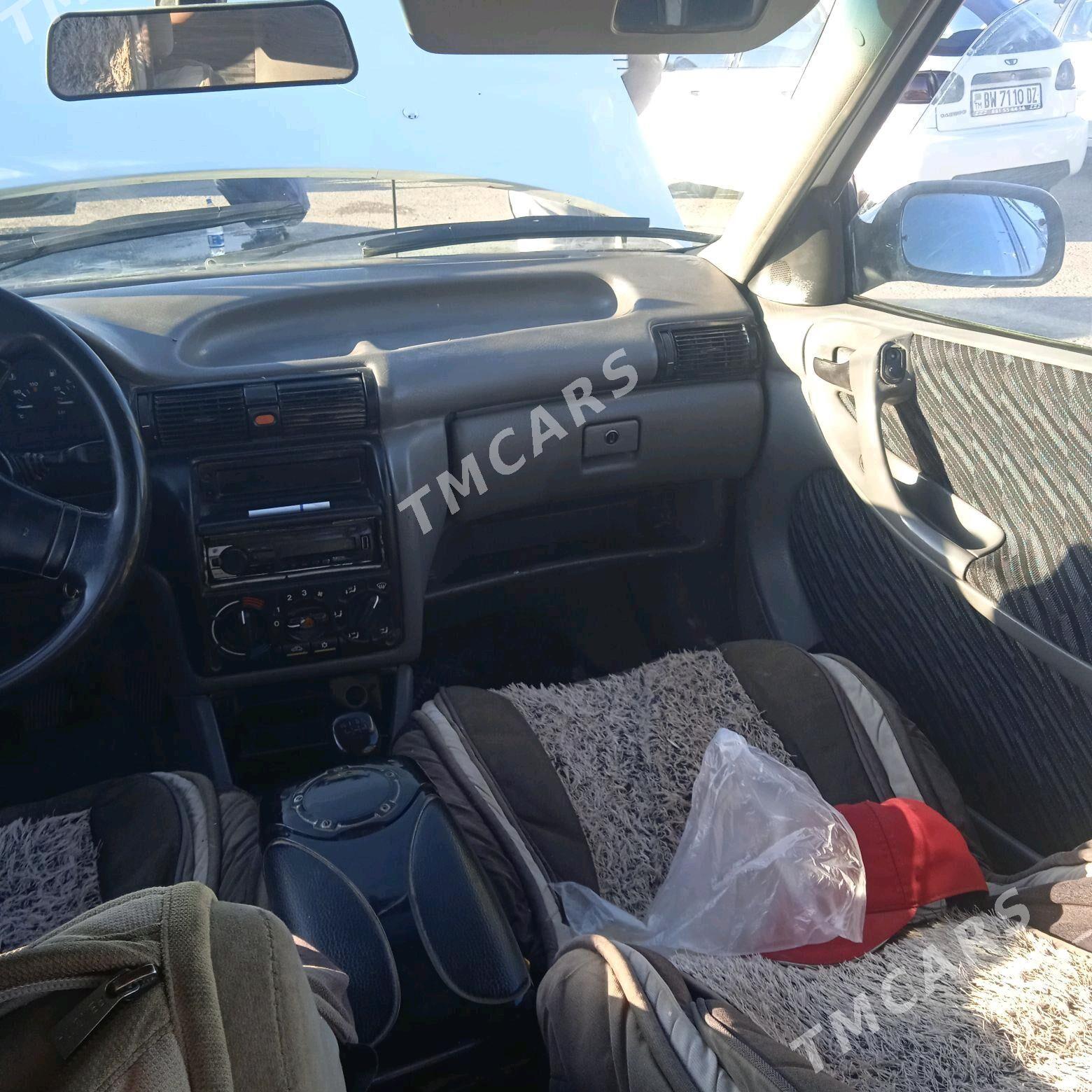 Opel Astra 1993 - 30 000 TMT - Болдумсаз - img 2