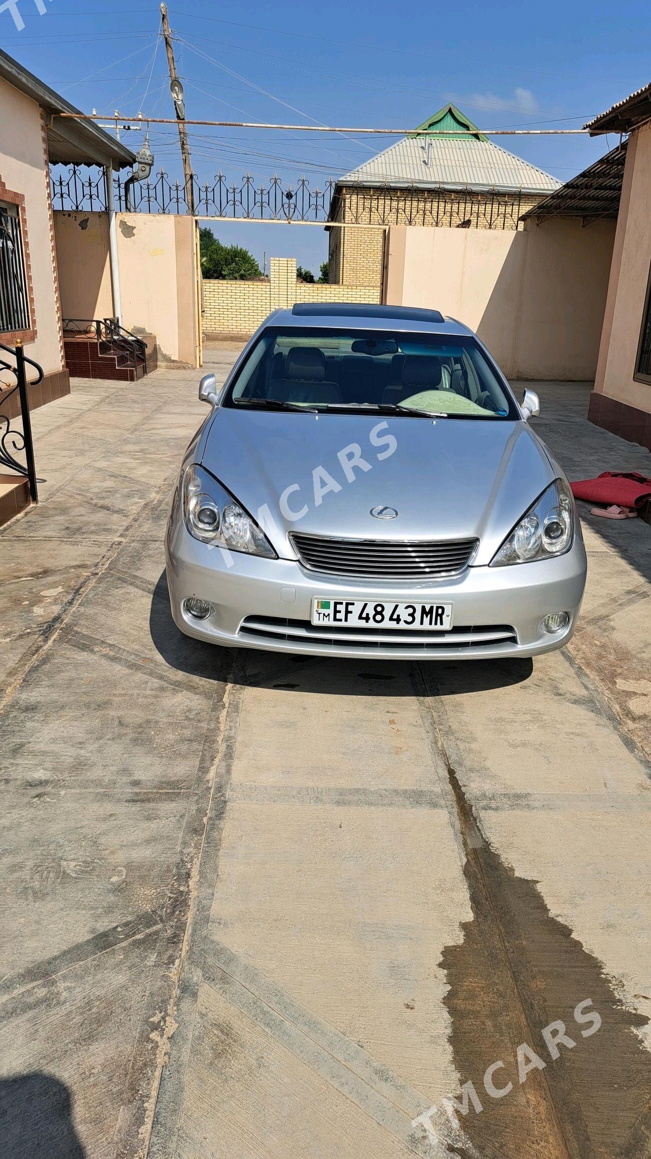 Lexus ES 300 2002 - 178 000 TMT - Mary - img 4