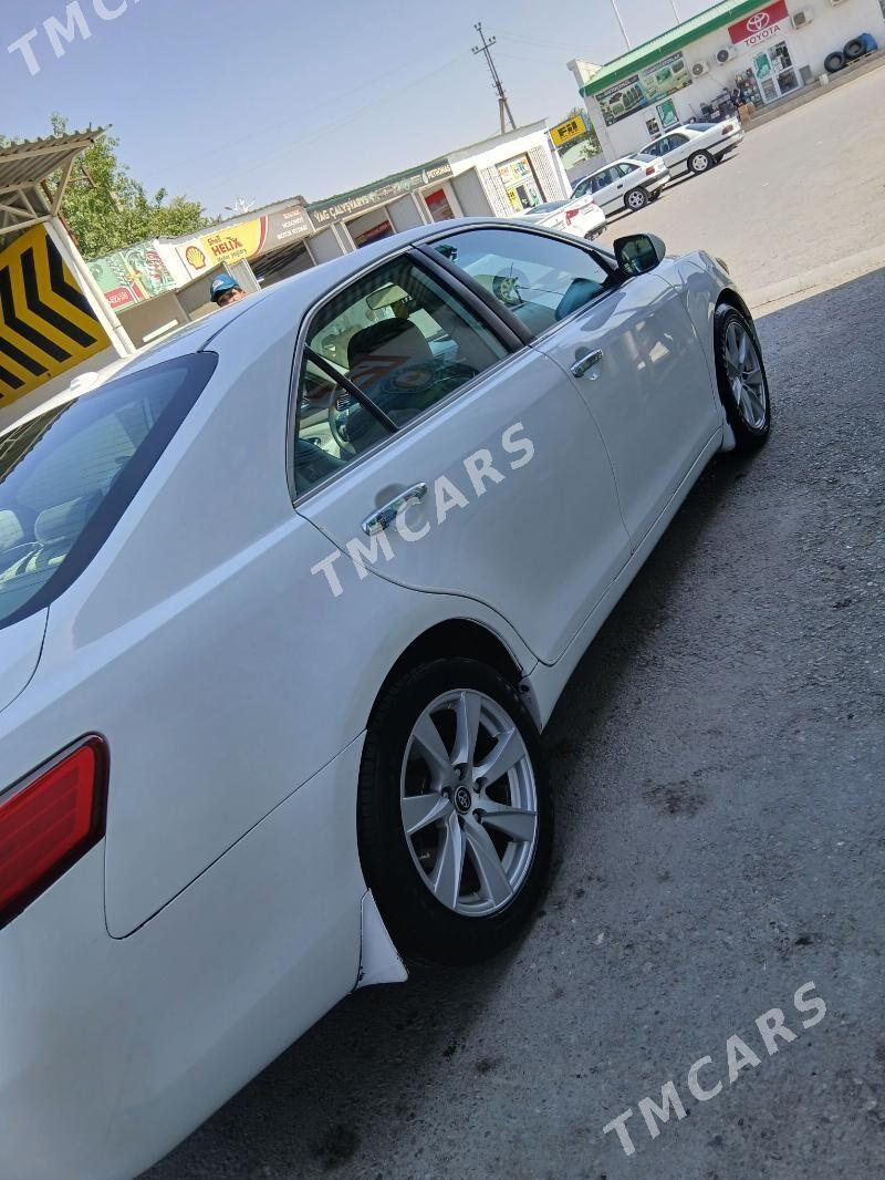 Toyota Camry 2010 - 180 000 TMT - Бедев - img 5