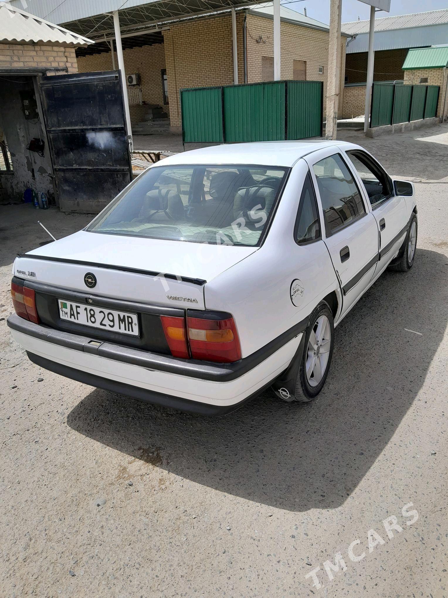 Opel Vectra 1993 - 32 000 TMT - Мары - img 2