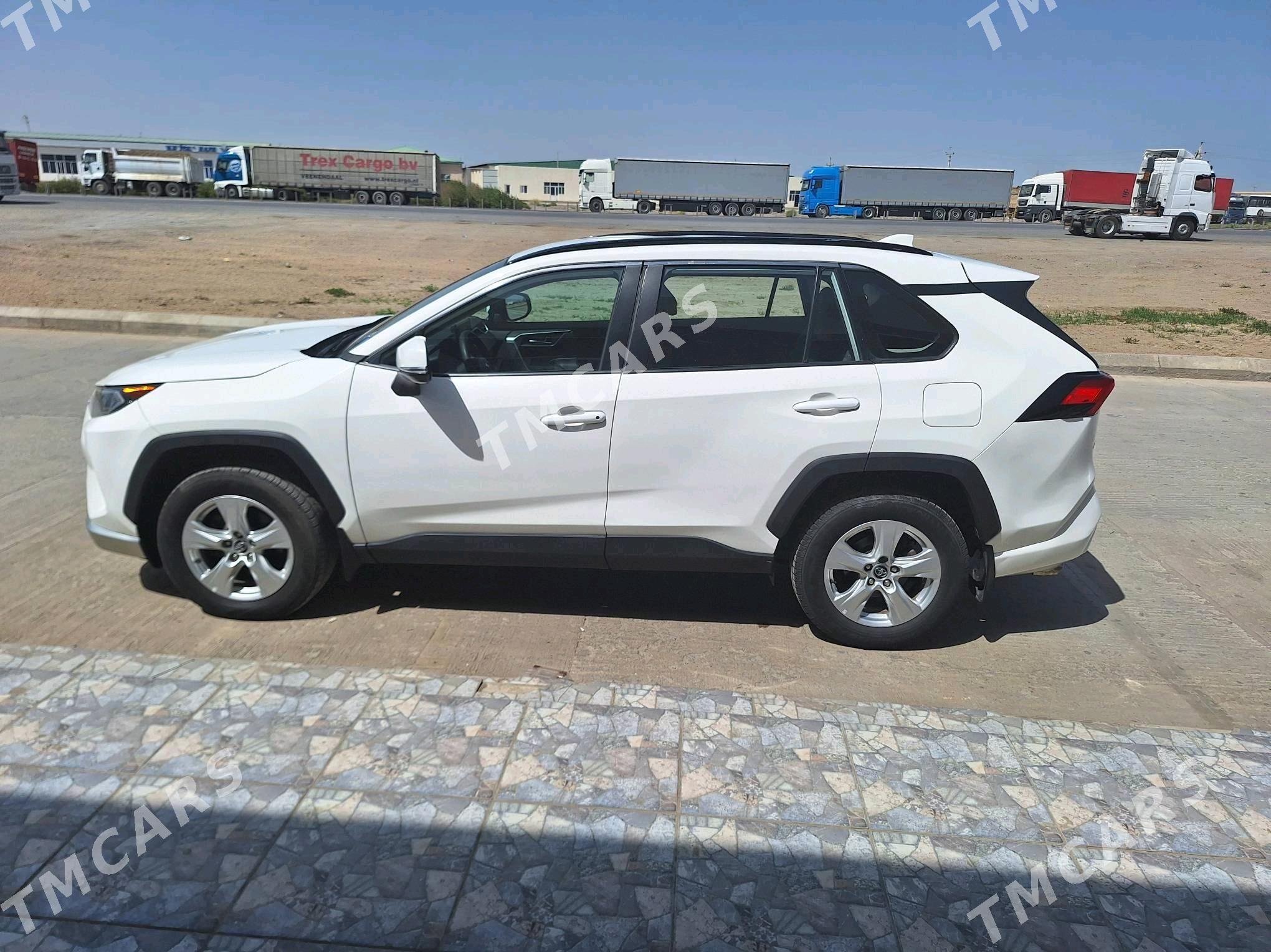 Toyota RAV4 2021 - 390 000 TMT - Туркменабат - img 5