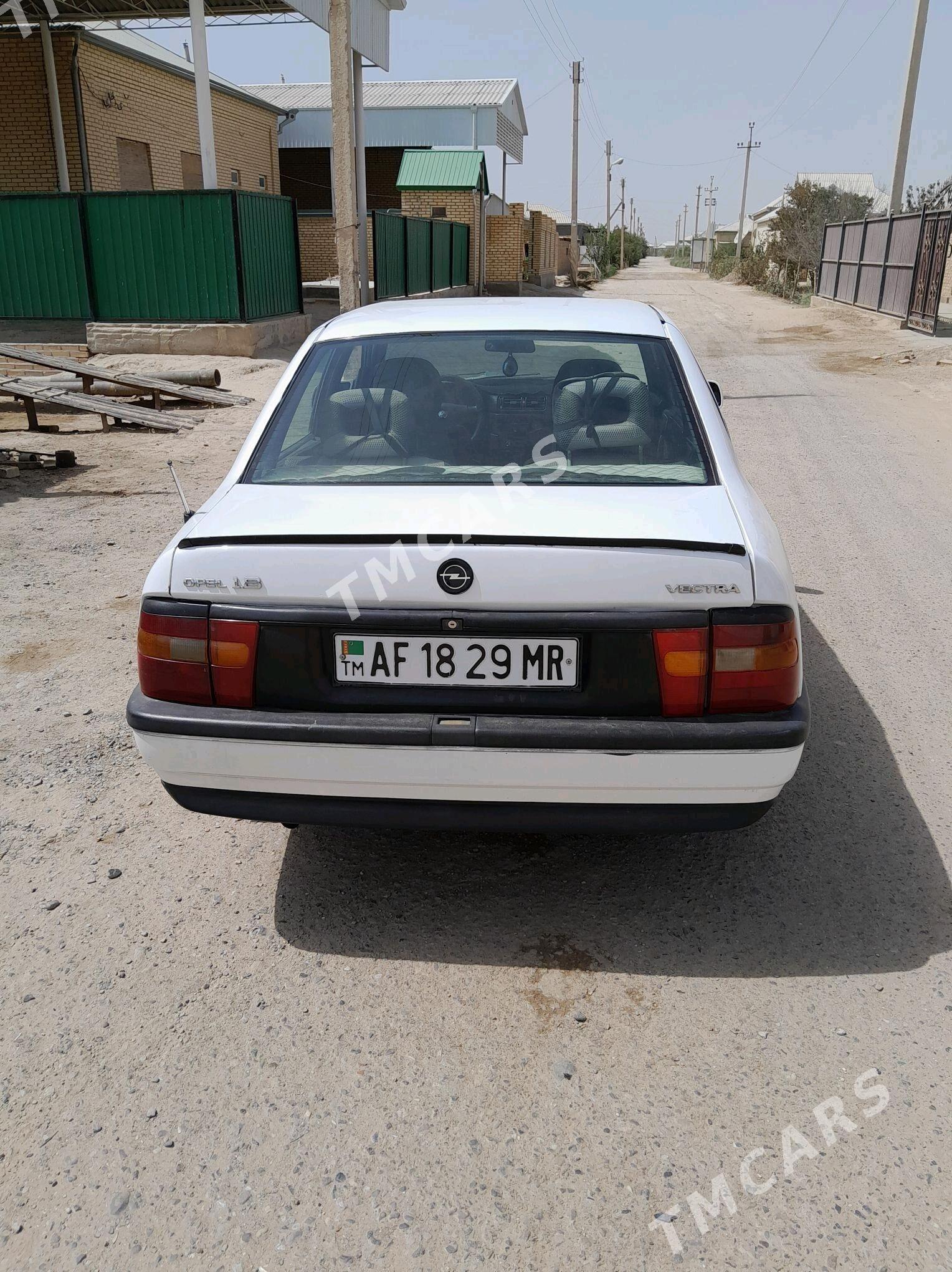 Opel Vectra 1993 - 32 000 TMT - Мары - img 4