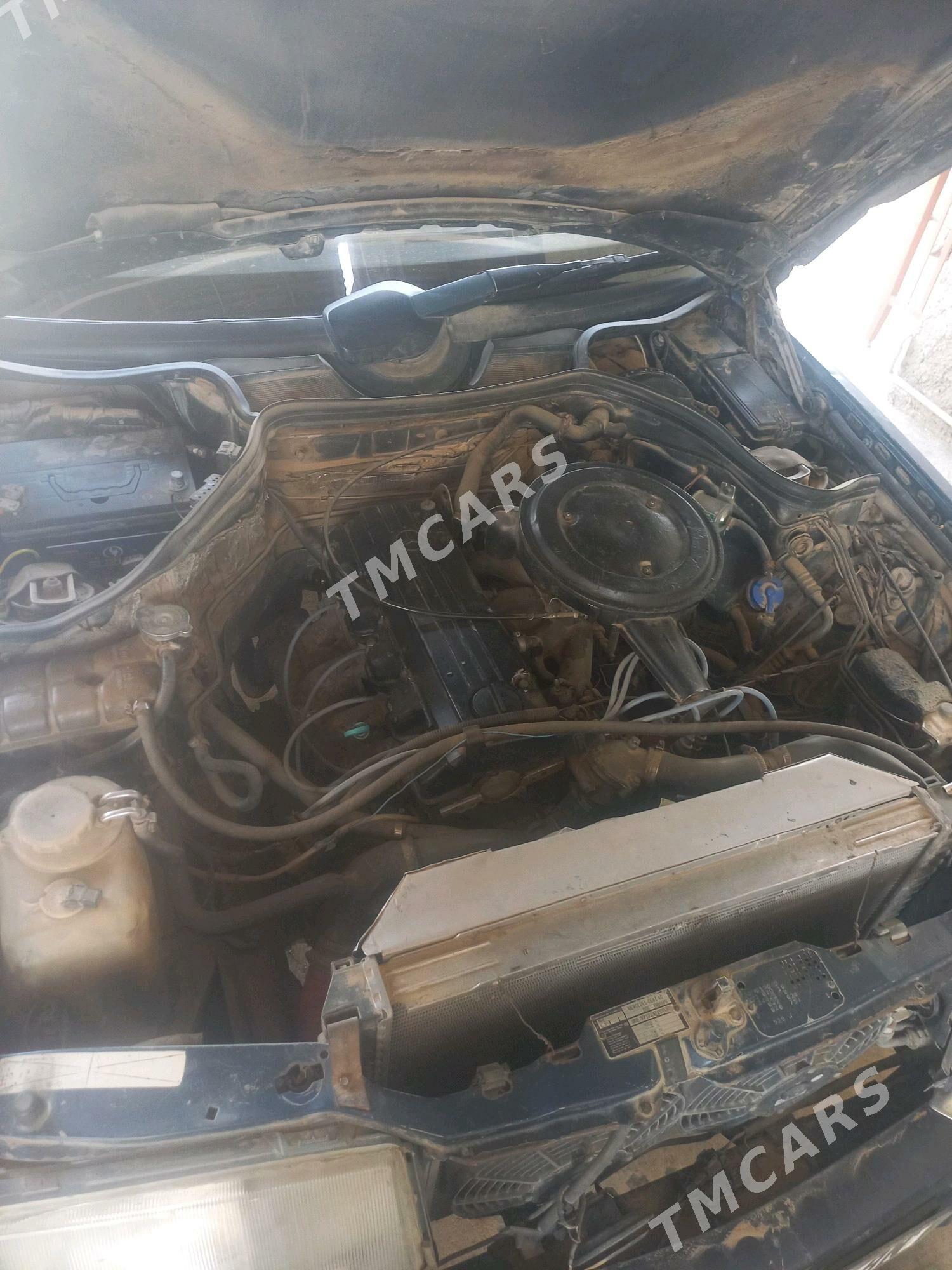 Mercedes-Benz 230E 1991 - 16 000 TMT - Джебел - img 5