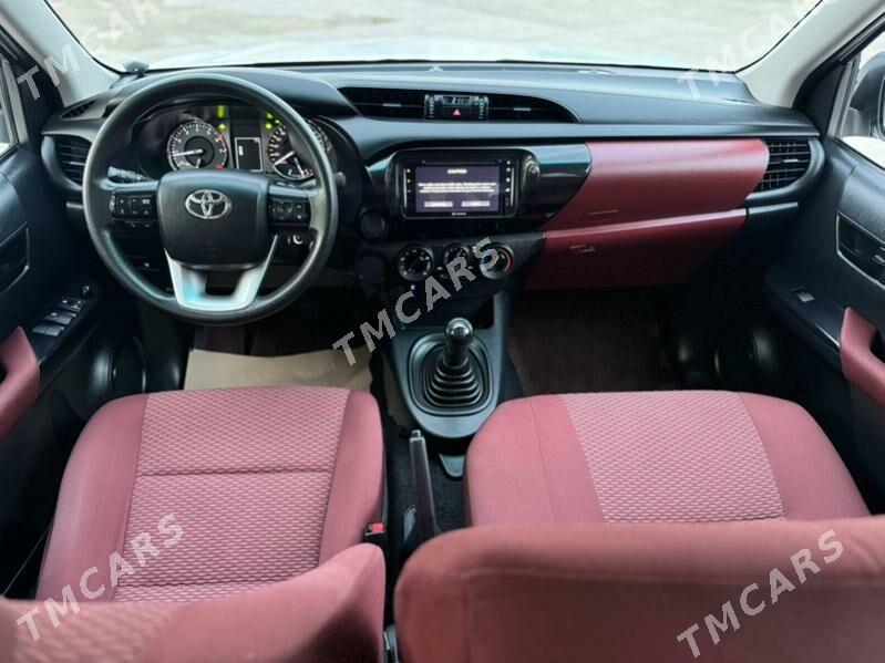 Toyota Hilux 2022 - 460 000 TMT - Ашхабад - img 4