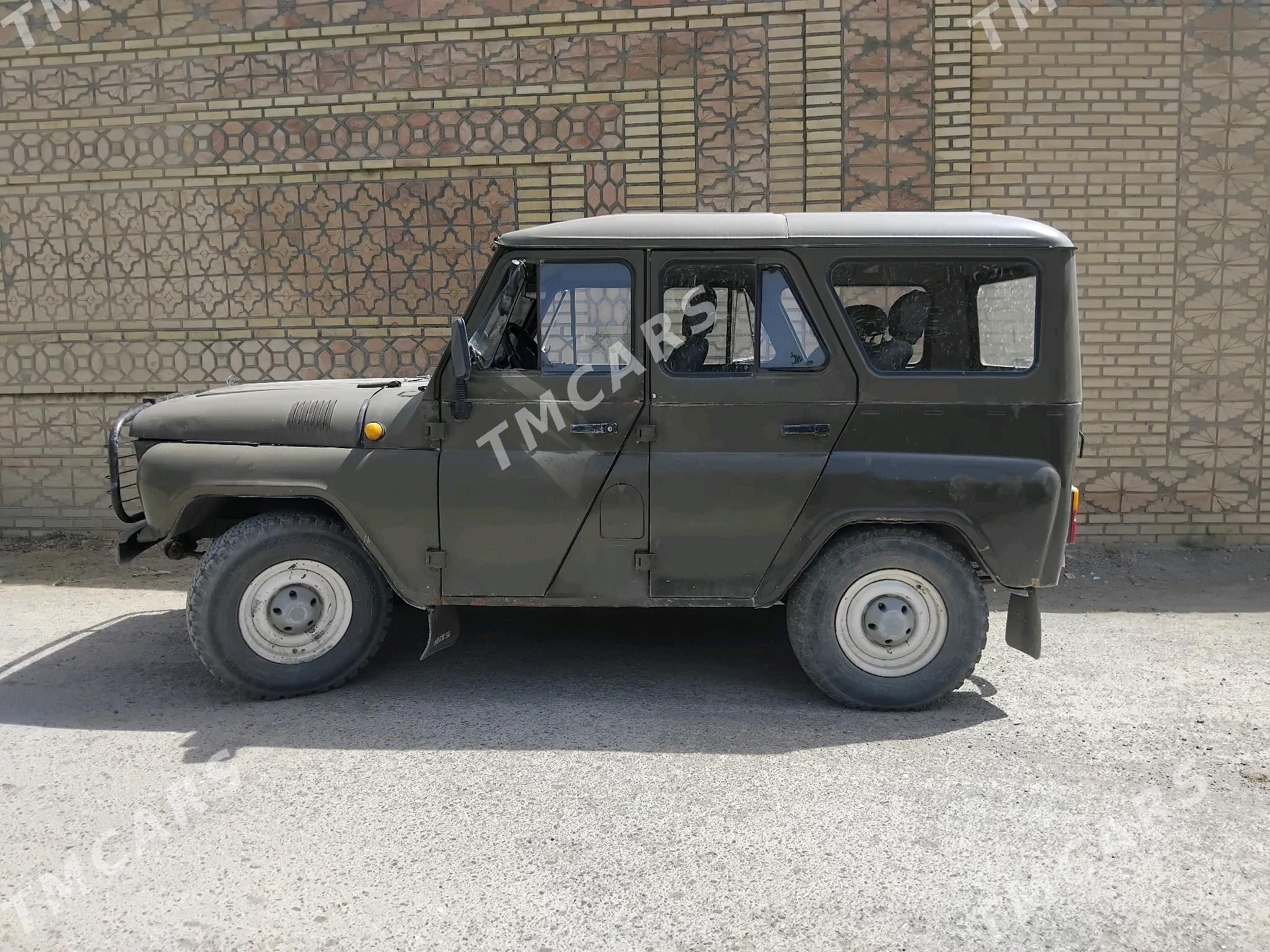 UAZ 469 2001 - 50 000 TMT - Bäherden - img 3