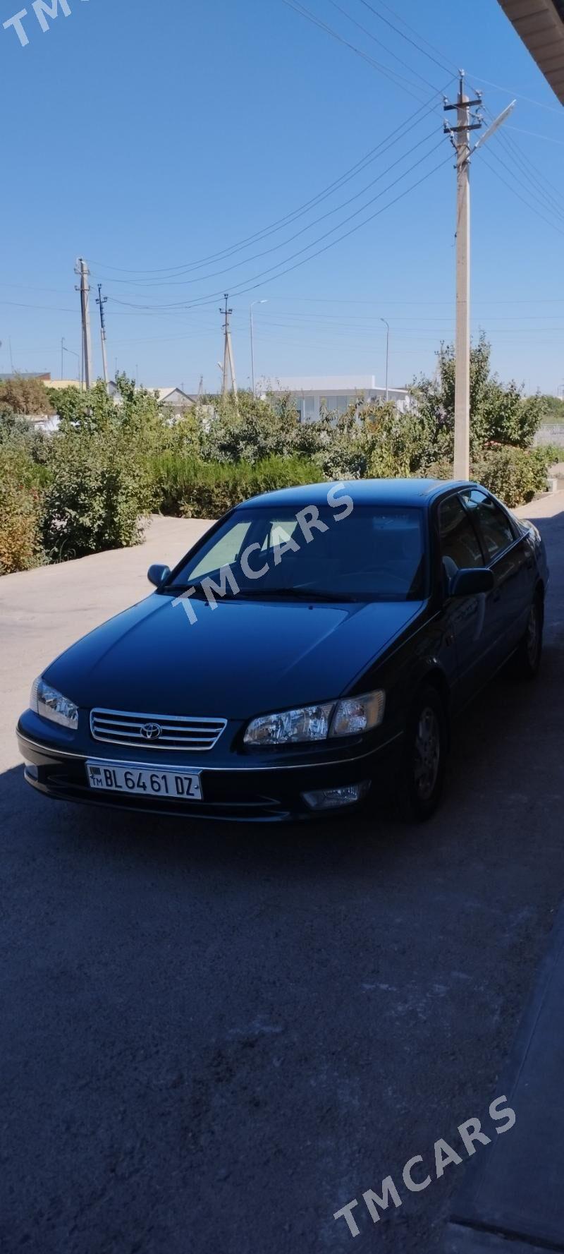 Toyota Camry 1998 - 140 000 TMT - Дашогуз - img 2