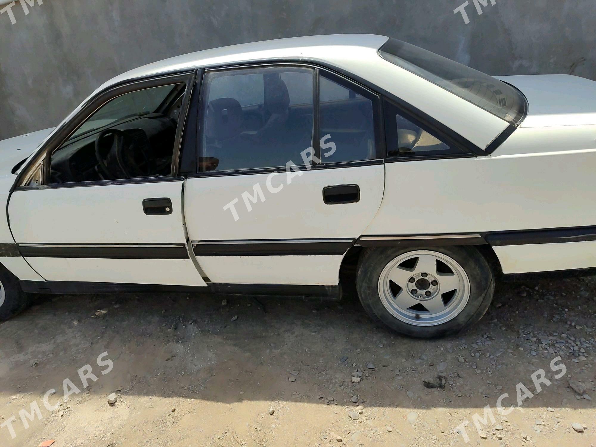 Opel Vectra 1991 - 6 000 TMT - Векильбазар - img 3