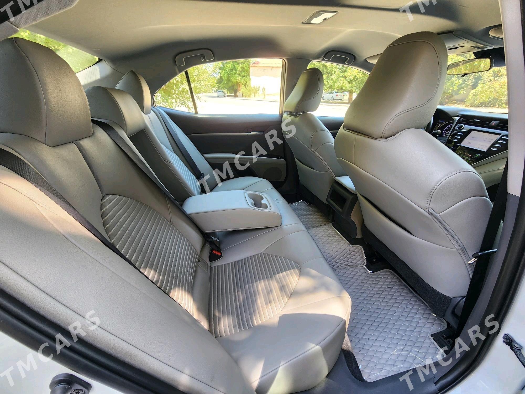 Toyota Camry 2018 - 268 000 TMT - 2 мкр - img 4