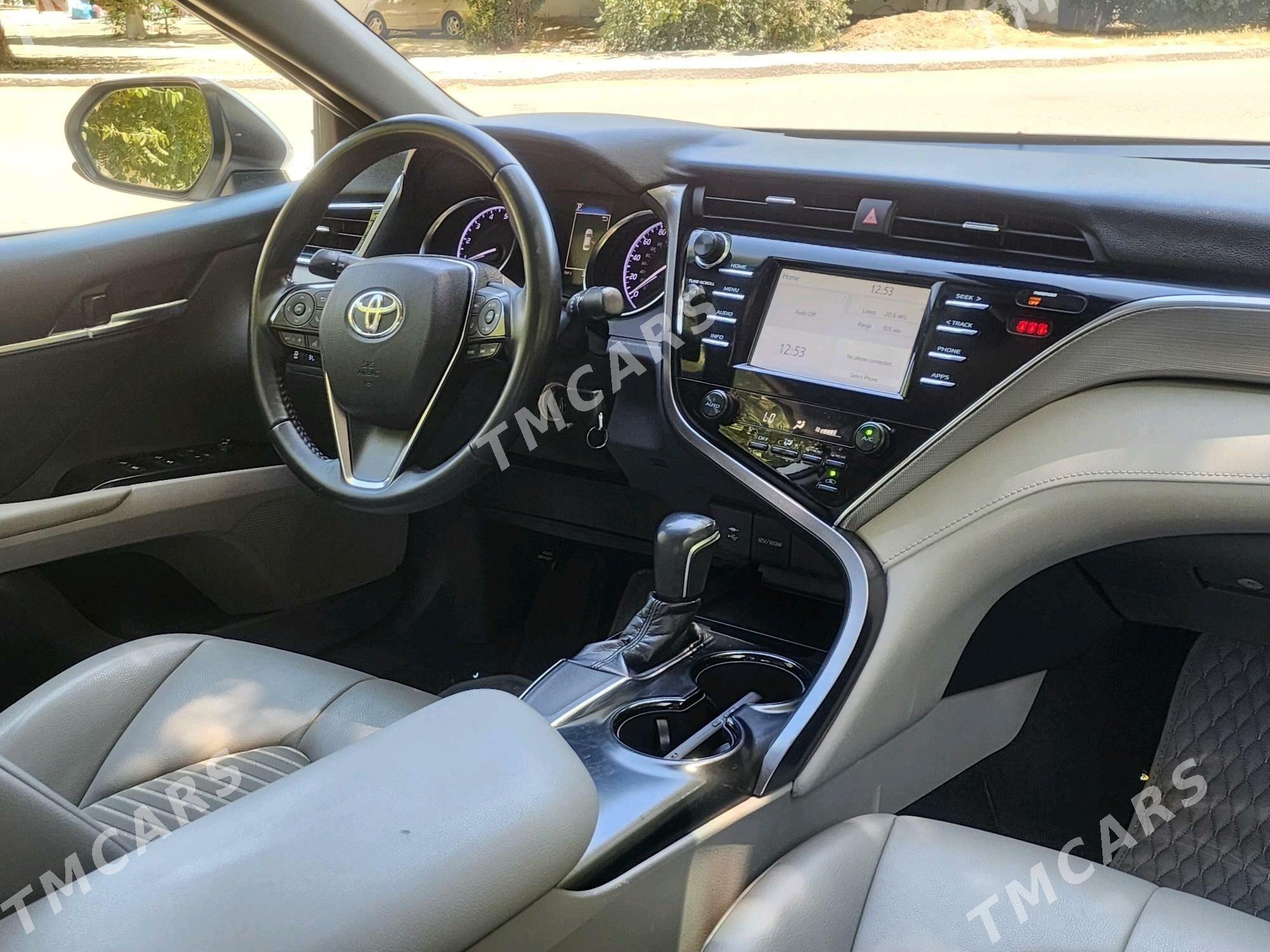 Toyota Camry 2018 - 268 000 TMT - 2 мкр - img 8