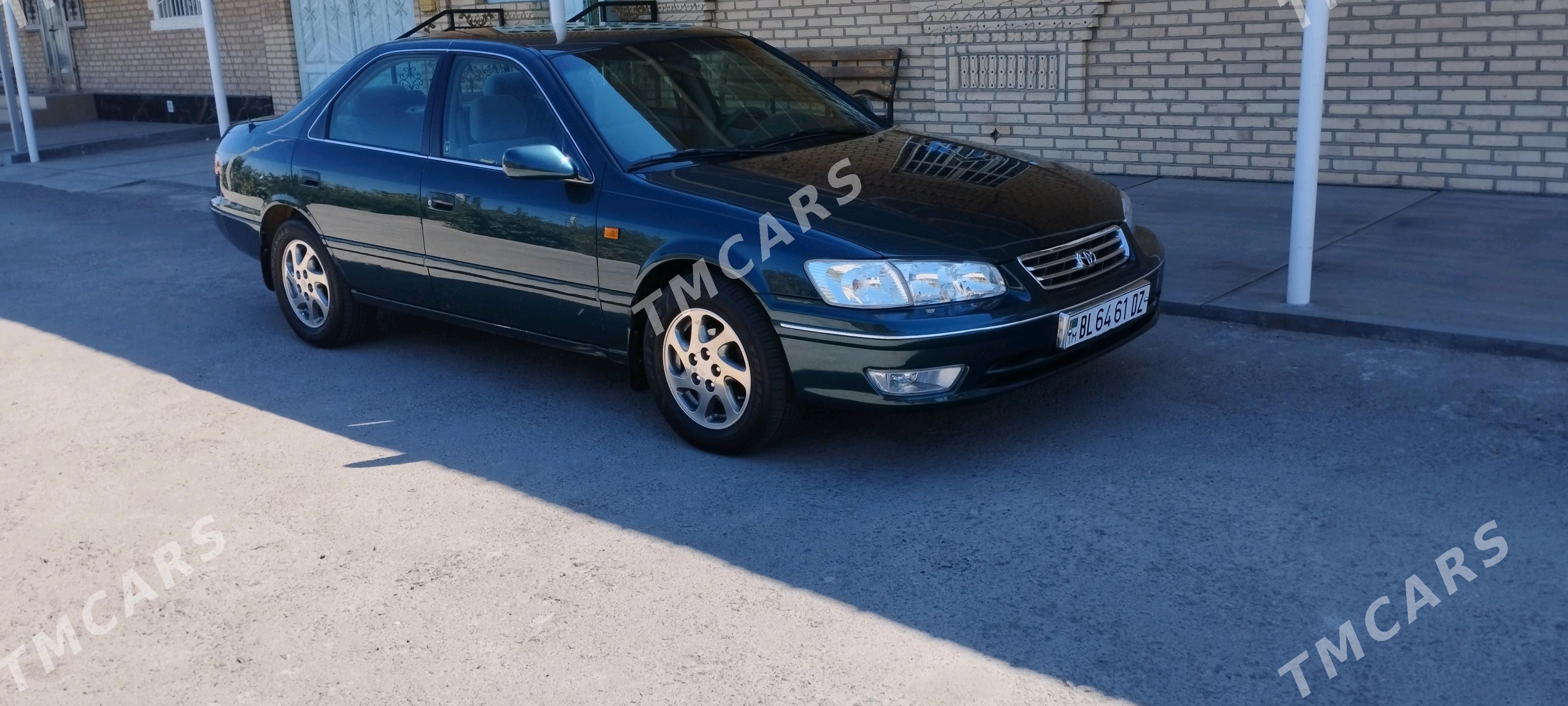 Toyota Camry 1998 - 140 000 TMT - Дашогуз - img 4