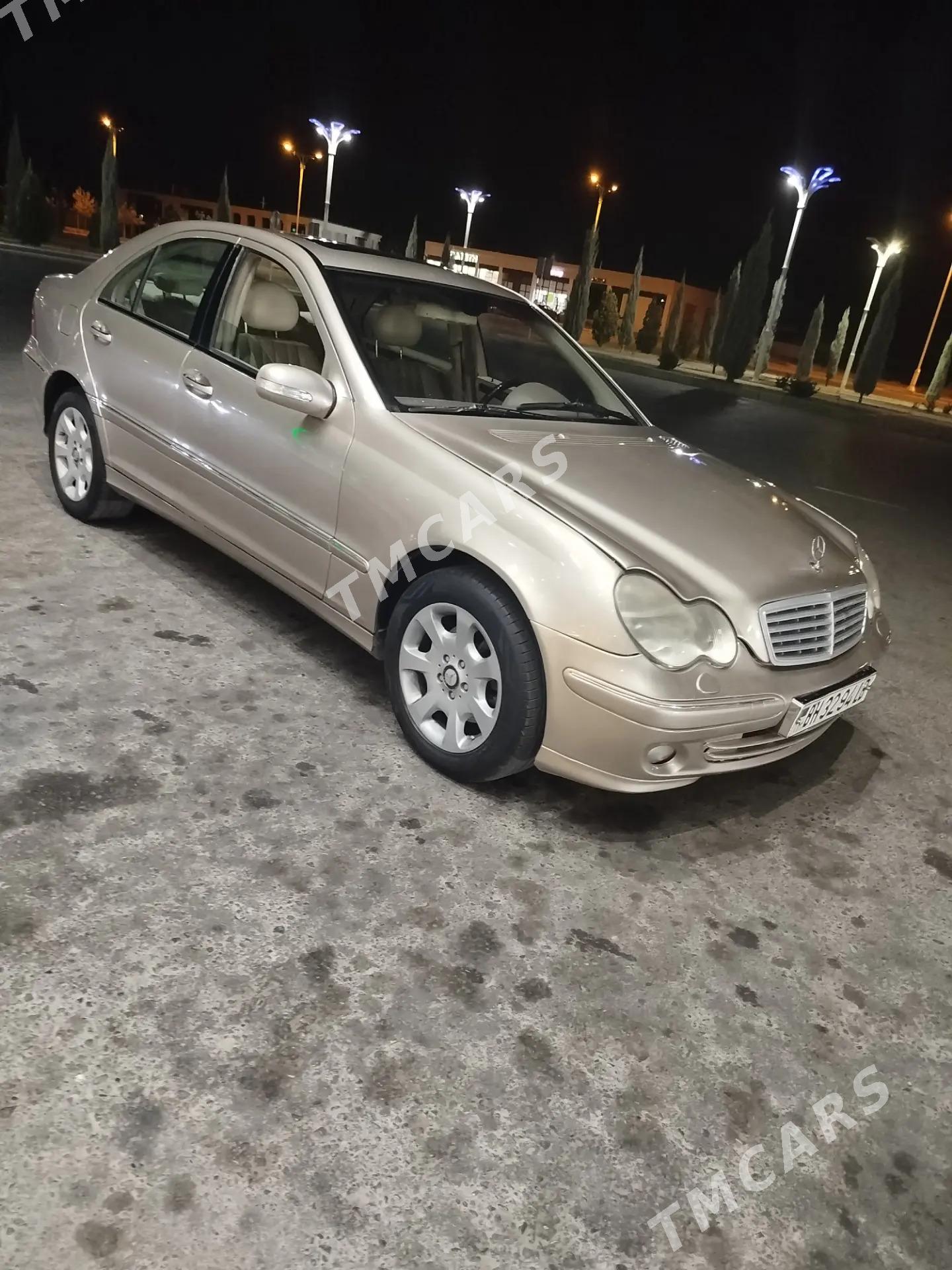 Mercedes-Benz C-Class 2004 - 90 000 TMT - Туркменабат - img 4