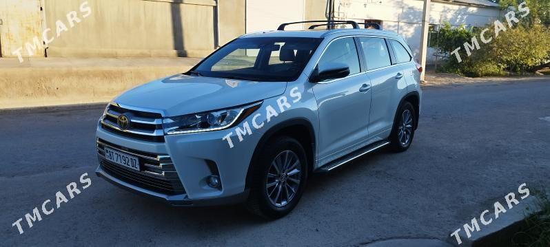 Toyota Highlander 2018 - 530 000 TMT - Дашогуз - img 6