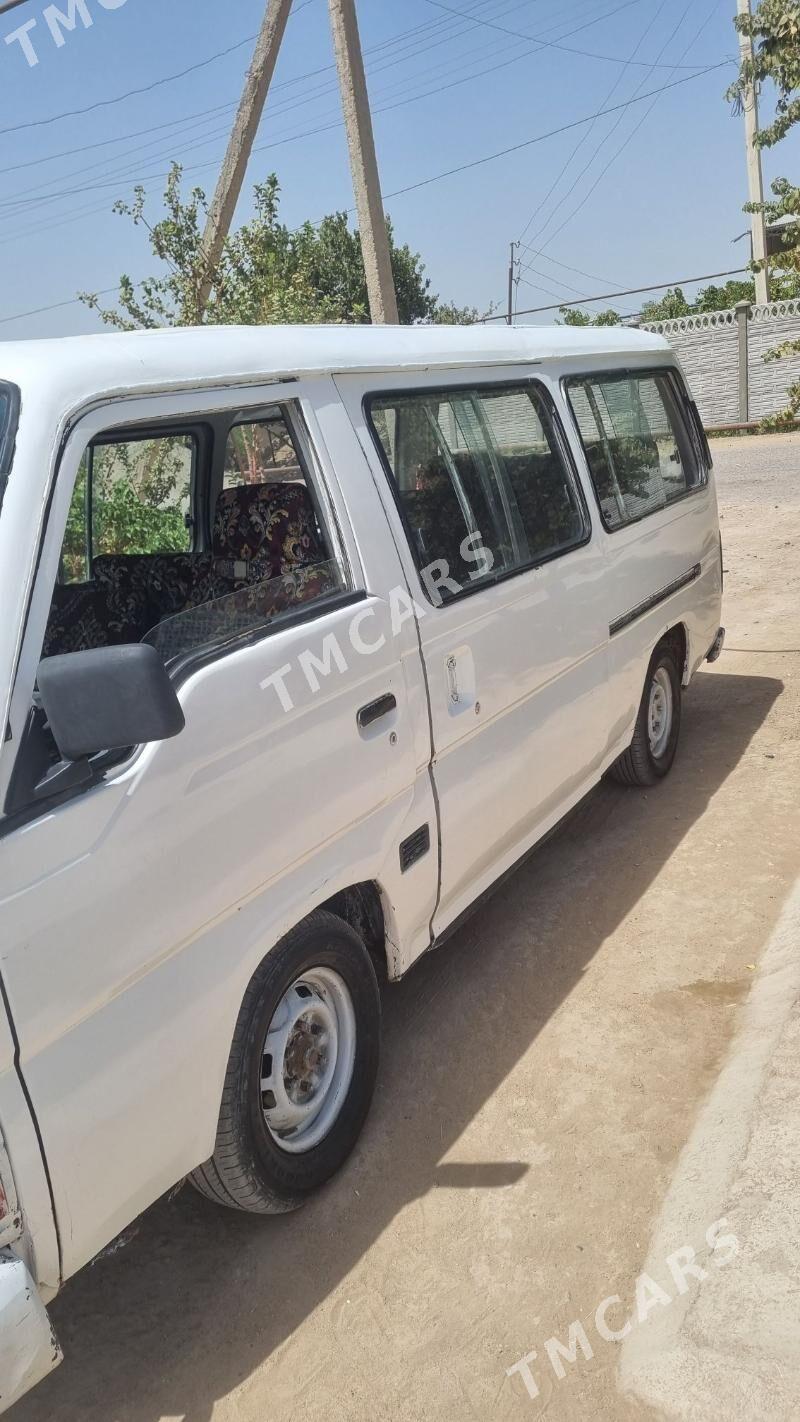 Nissan Urvan 1993 - 40 000 TMT - Mary - img 4