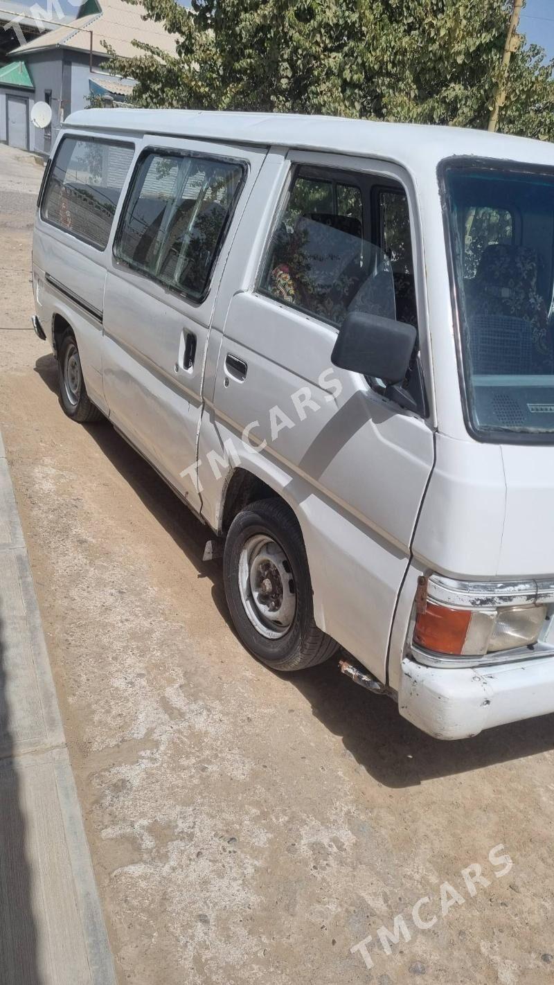 Nissan Urvan 1993 - 40 000 TMT - Mary - img 2