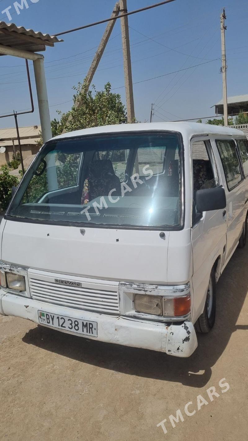 Nissan Urvan 1993 - 40 000 TMT - Mary - img 5
