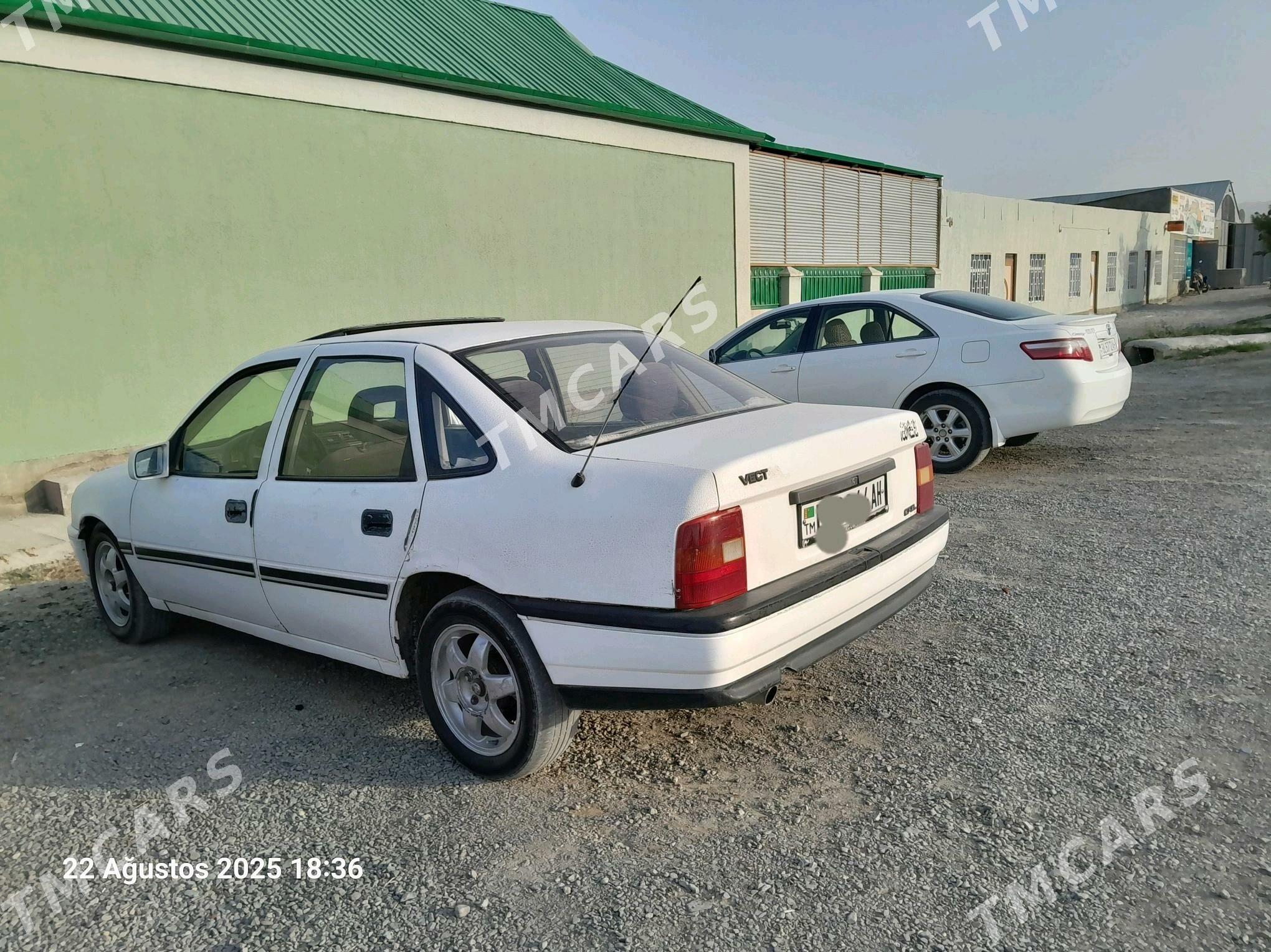 Opel Vectra 1991 - 25 200 TMT - Bäherden - img 3