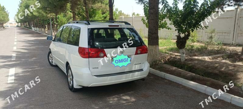 Toyota Sienna 2007 - 200 000 TMT - Мары - img 5