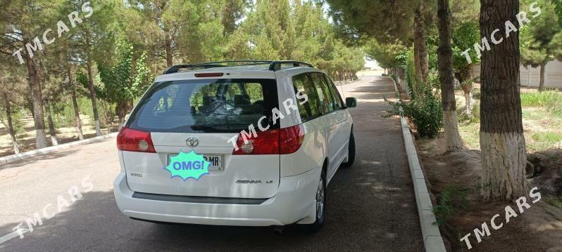 Toyota Sienna 2007 - 200 000 TMT - Мары - img 4