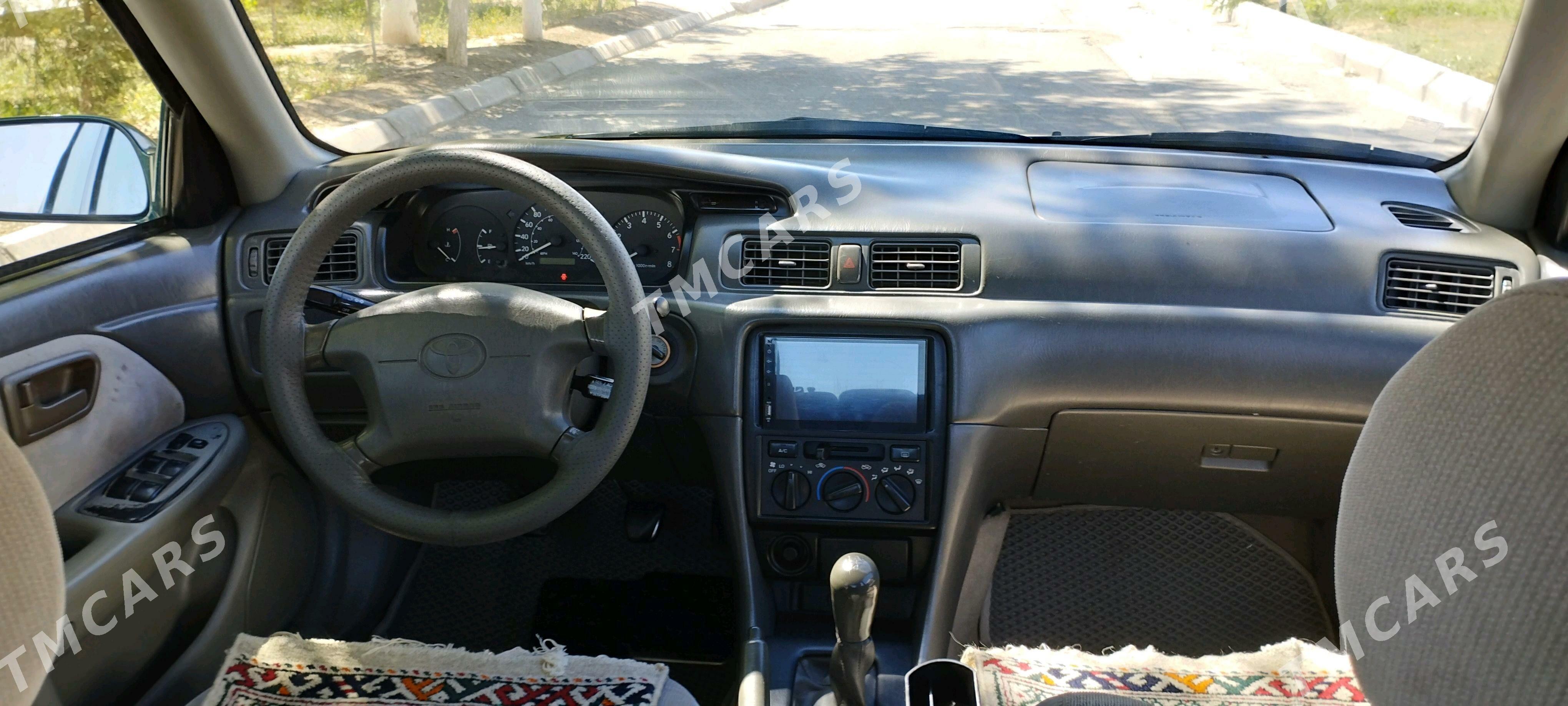 Toyota Camry 1998 - 140 000 TMT - Дашогуз - img 8