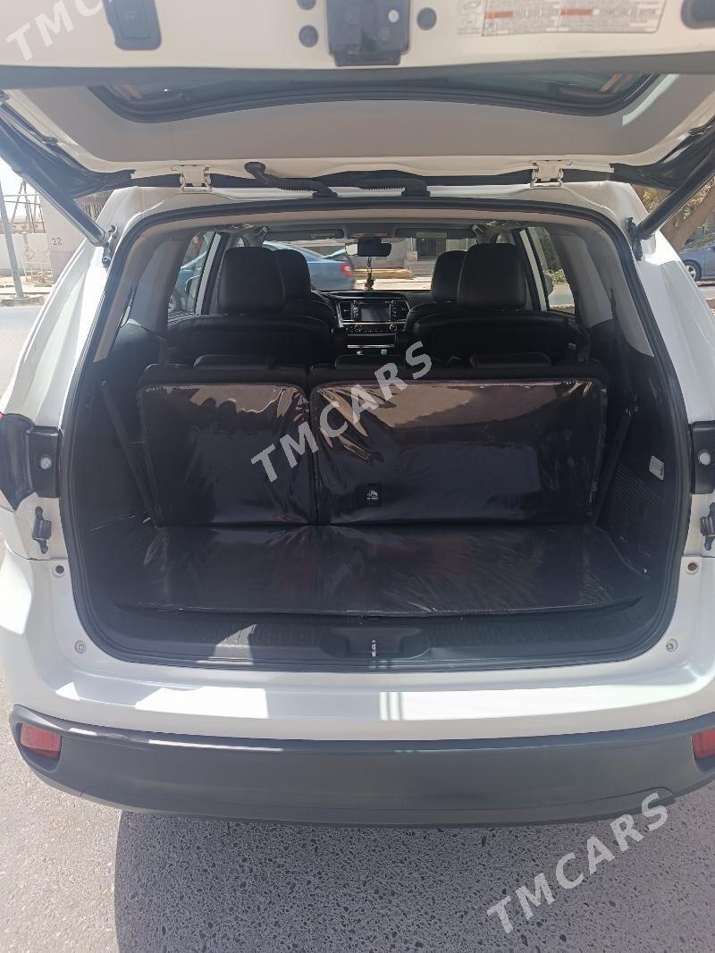 Toyota Highlander 2018 - 420 000 TMT - Мары - img 10