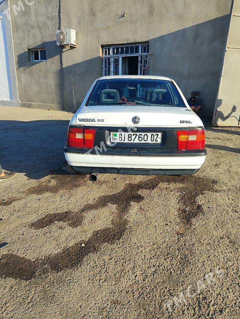 Opel Vectra 1989 - 28 000 TMT - Gubadag - img 3