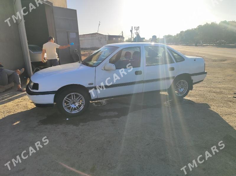 Opel Vectra 1989 - 28 000 TMT - Gubadag - img 2