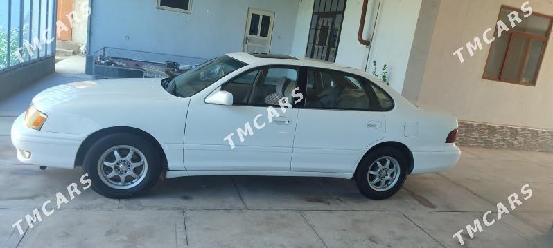 Toyota Avalon 1996 - 130 000 TMT - Фарап - img 3