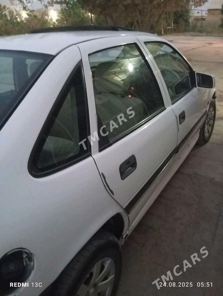 Opel Vectra 1992 - 32 000 TMT - Байрамали - img 2