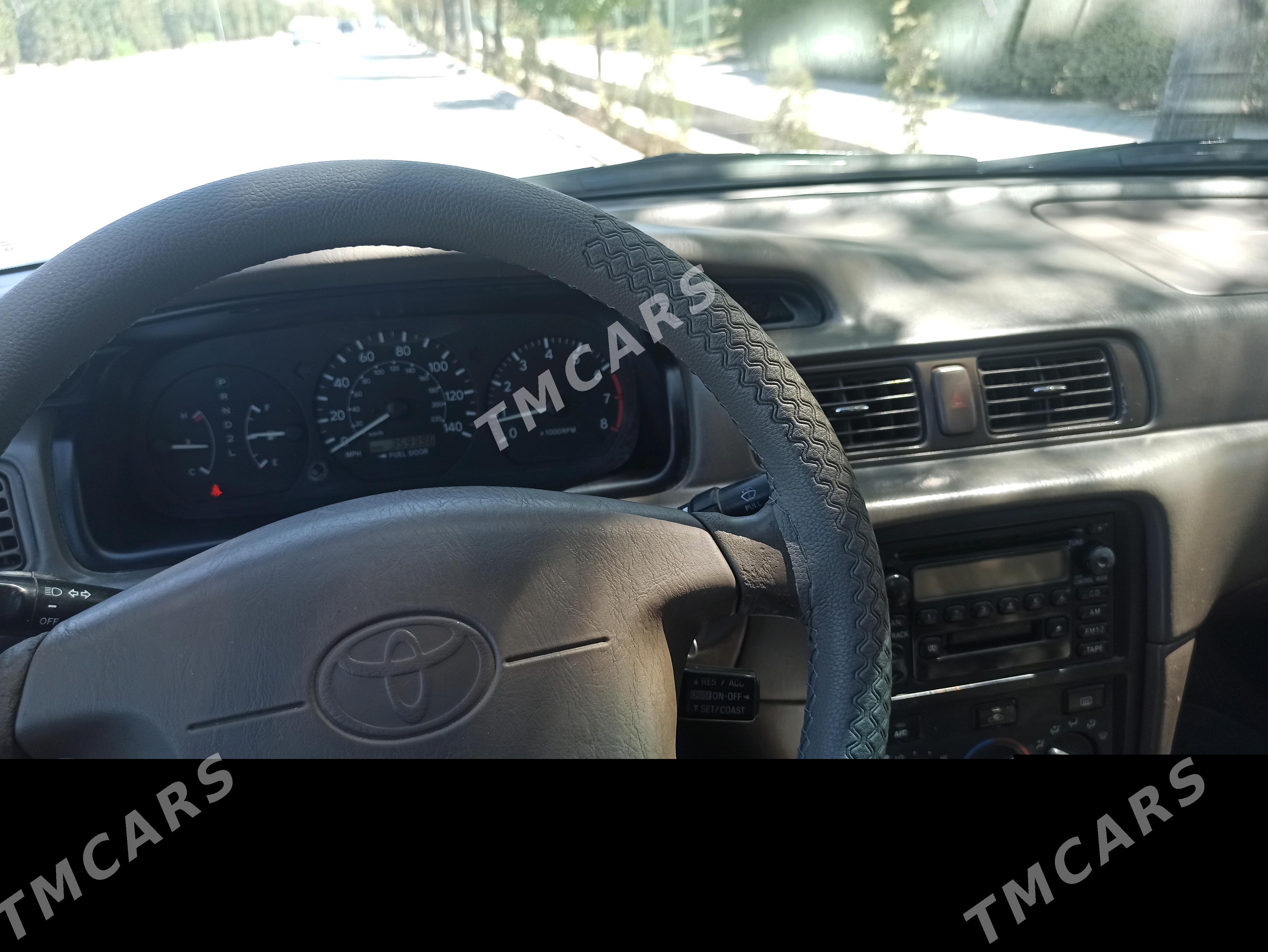 Toyota Camry 2001 - 160 000 TMT - Дашогуз - img 8