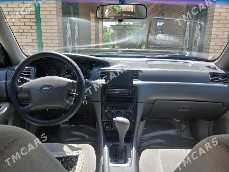 Toyota Camry 1998 - 130 000 TMT - Саят - img 3