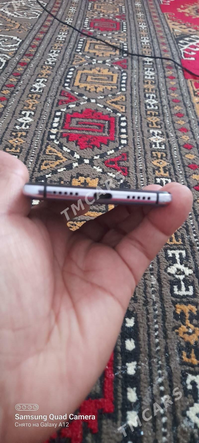 Huawei P20 pro - Гарабекевюл - img 5