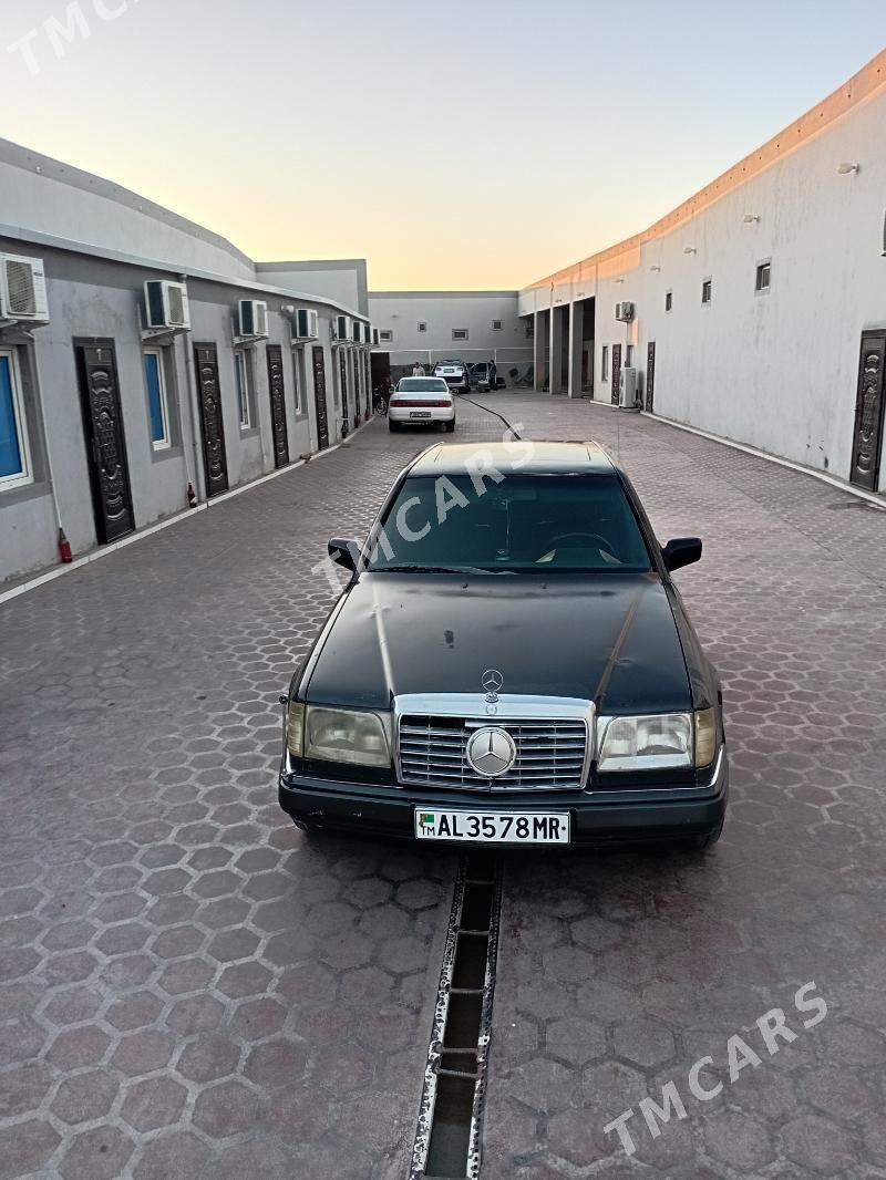 Mercedes-Benz 300E 1989 - 45 000 TMT - Мары - img 5