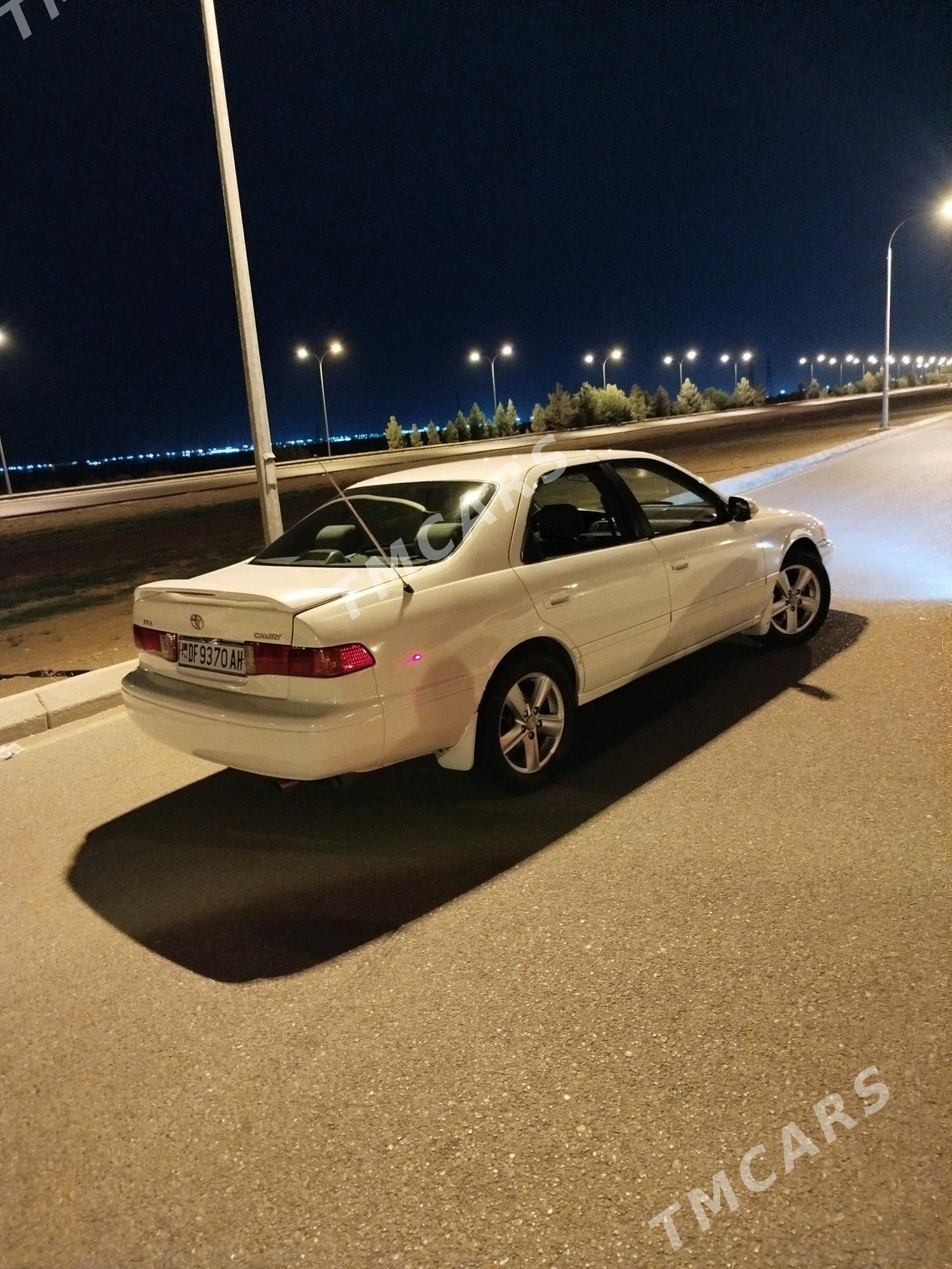 Toyota Camry 2001 - 130 000 TMT - Анев - img 9