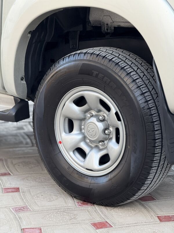 Toyota Hilux 2014 - 395 000 TMT - Балканабат - img 7