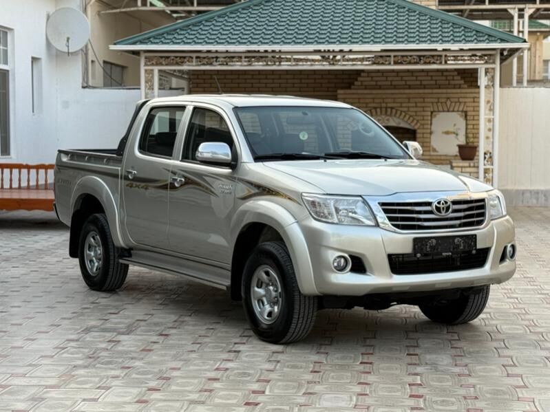 Toyota Hilux 2014 - 395 000 TMT - Балканабат - img 10