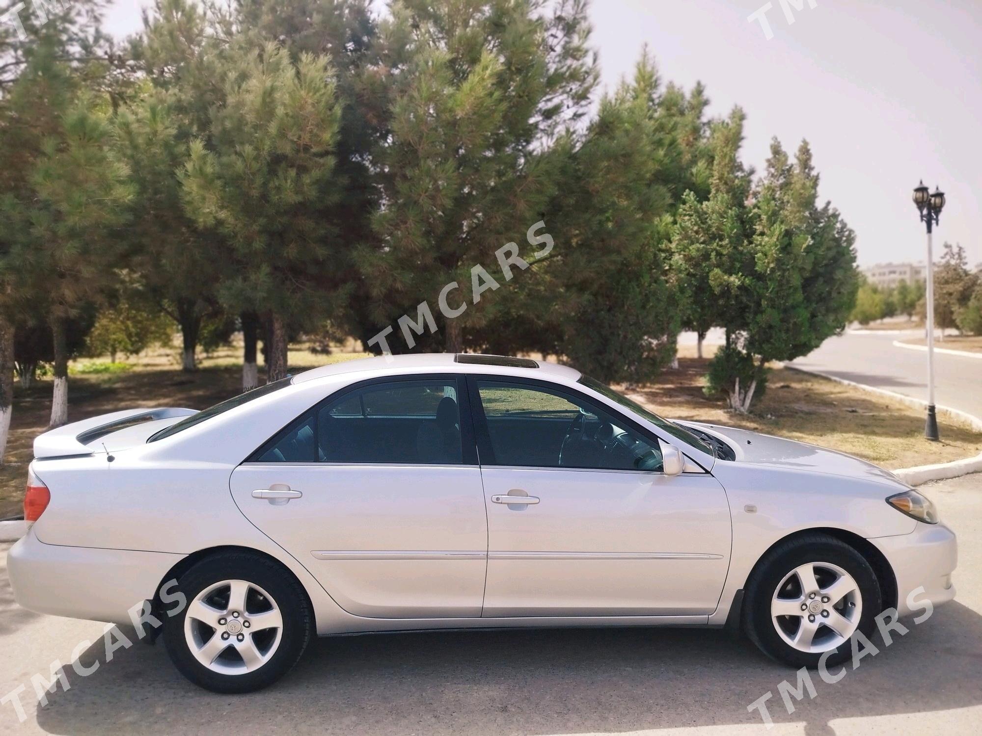 Toyota Camry 2004 - 195 000 TMT - Мары - img 3