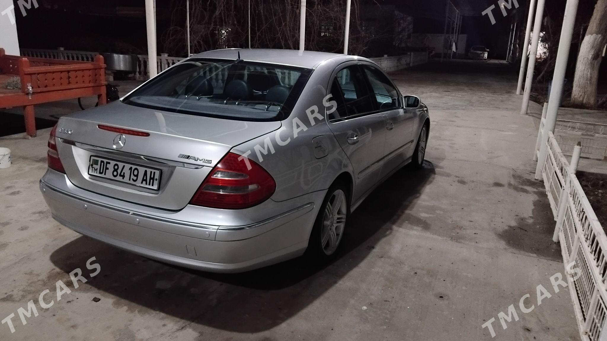 Mercedes-Benz E320 2002 - 110 000 TMT - Теджен - img 5