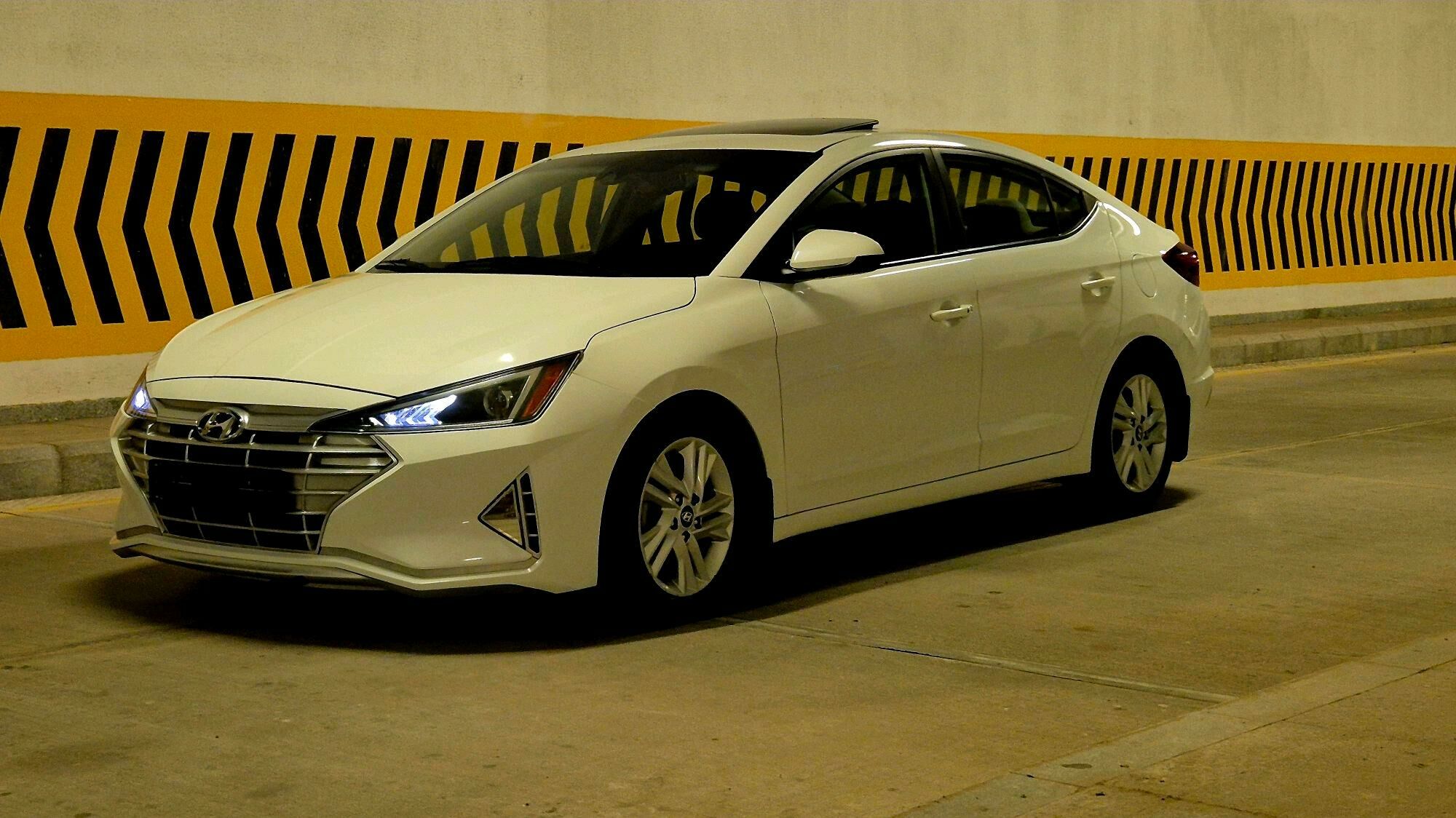 Hyundai Elantra 2019 - 235 000 TMT - Aşgabat - img 8