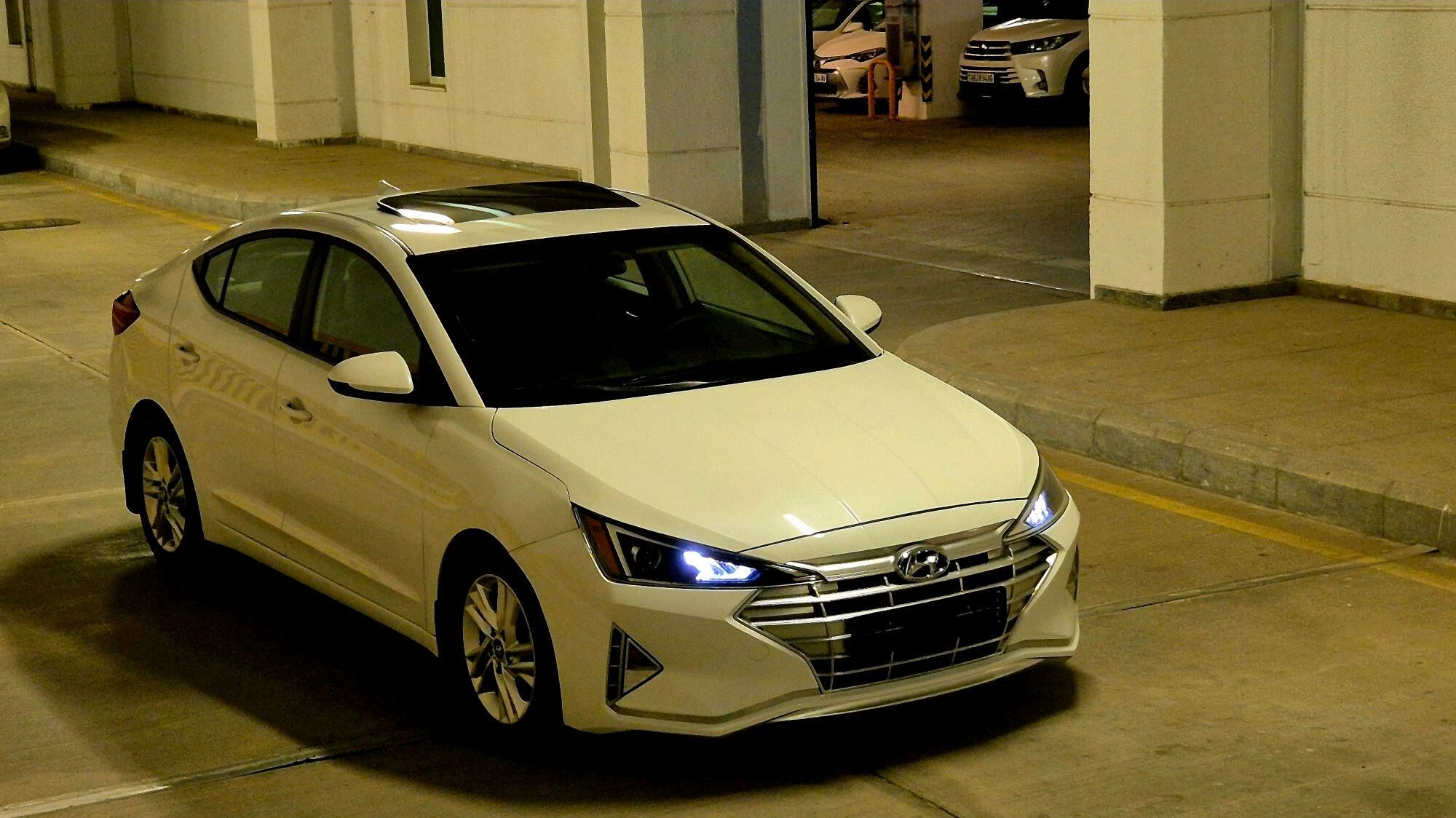 Hyundai Elantra 2019 - 235 000 TMT - Aşgabat - img 10